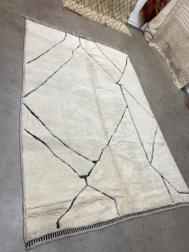 Contemporary Handwoven Rug | Beni M'Rirt Tribe (310x200cm) - CR613