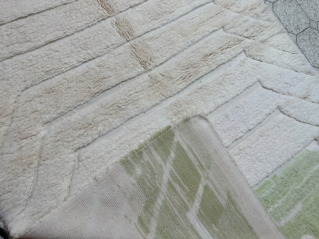 Handmade 100% Wool Beni Ouarain: Unique Geometric Design - BO601