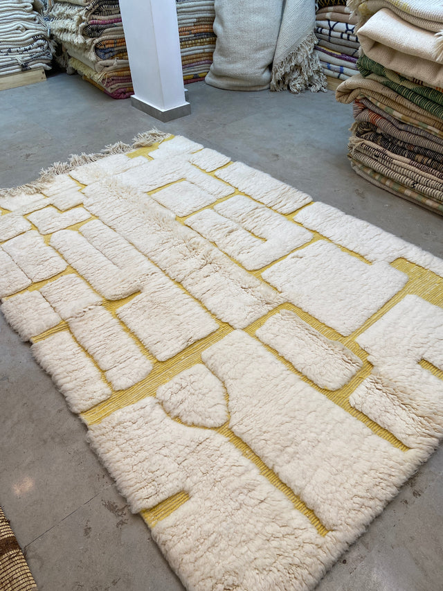 Contemporary Berber Art: Handwoven Rug from Middle Atlas Tribe - CR617